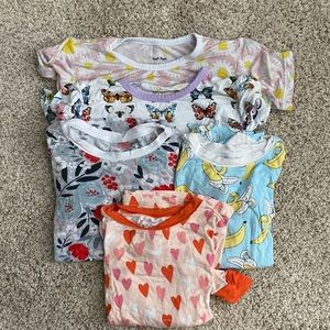 Little sleepies pajamas bundle. Size (7/8)